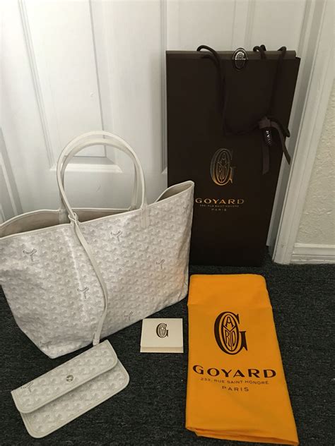 Goyard Saint